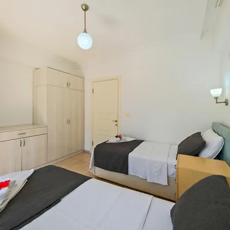 Legend Apartment *